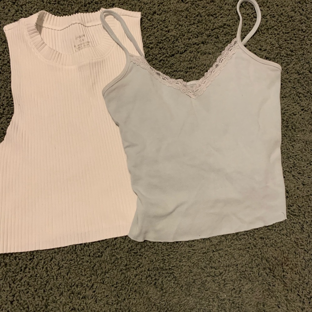 2 cropped shirts